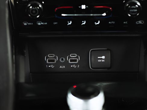 Used 2023 Jeep Grand Cherokee L Laredo image 41