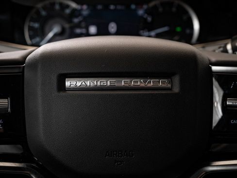 Used 2023 Land Rover Range Rover Evoque R-Dynamic S image 29