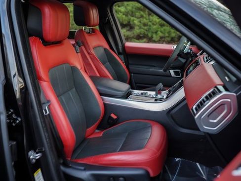 Used 2020 Land Rover Range Rover Sport HST image 24
