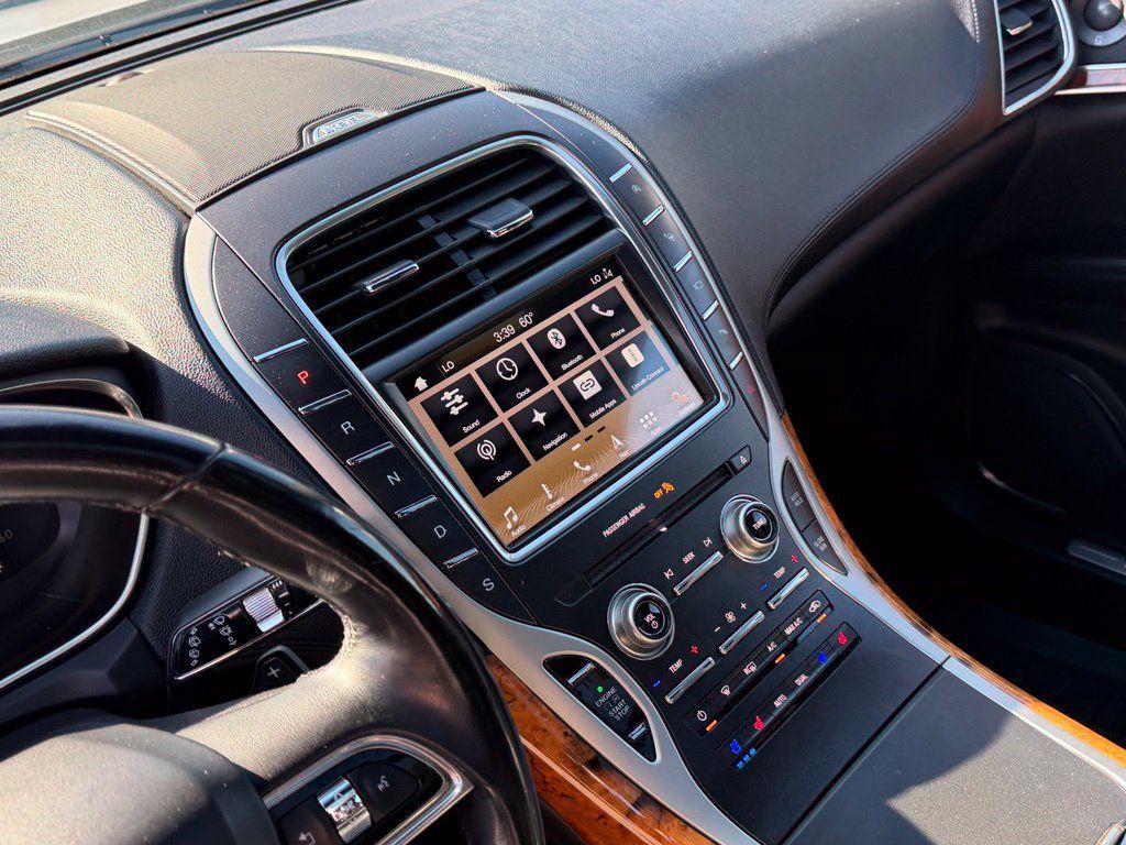 Used 2019 Lincoln Nautilus Reserve AWD/4WD image 22
