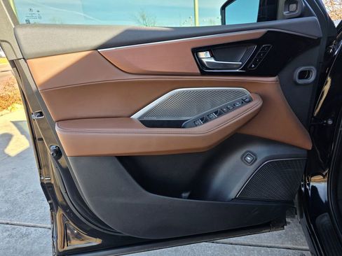 Used 2024 Acura MDX SH-AWD w/ Technology Package image 22