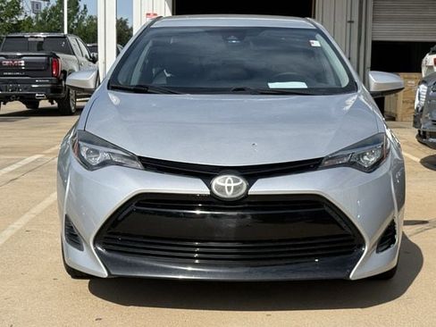 Used 2019 Toyota Corolla LE FWD image 8