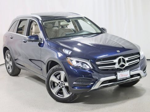Used 2018 Mercedes-Benz GLC 300 GLC 300 4MATIC w/ Multimedia Package image 6