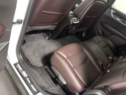 Used 2021 Cadillac XT6 Premium Luxury image 17