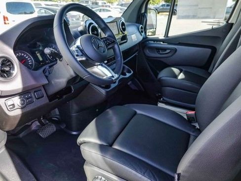 New 2025 Mercedes-Benz Sprinter 2500 image 17