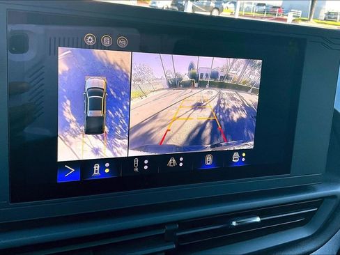 Used 2024 Chevrolet Silverado EV W/T image 10