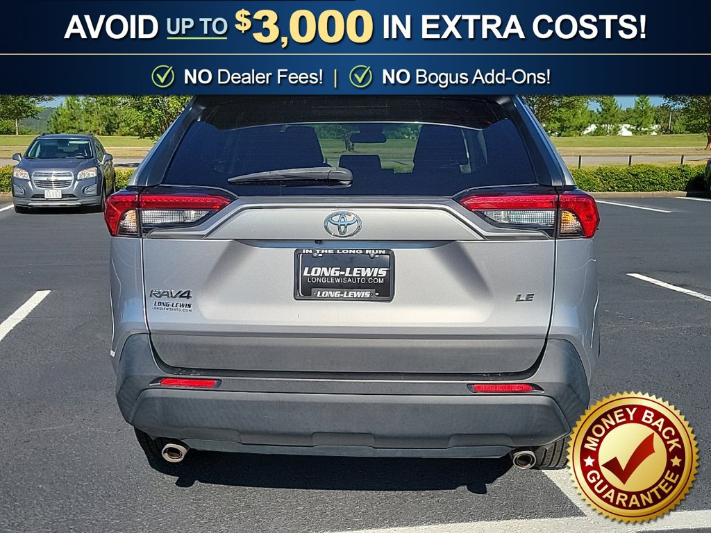 Used 2021 Toyota RAV4 LE FWD image 8