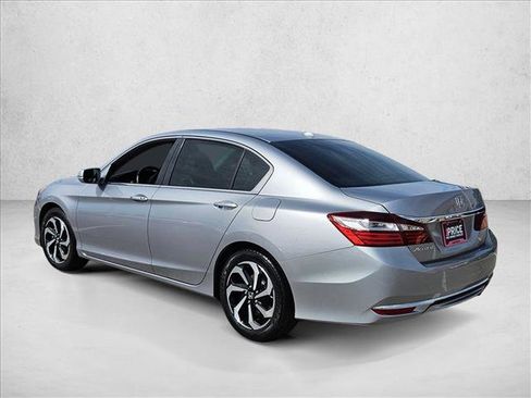 Used 2016 Honda Accord EX image 8