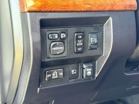 Used 2021 Toyota Tundra 1794 Edition image 15