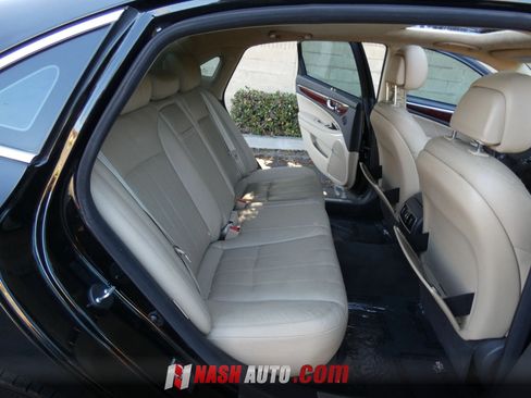 Used 2013 Hyundai Equus Signature RWD image 35