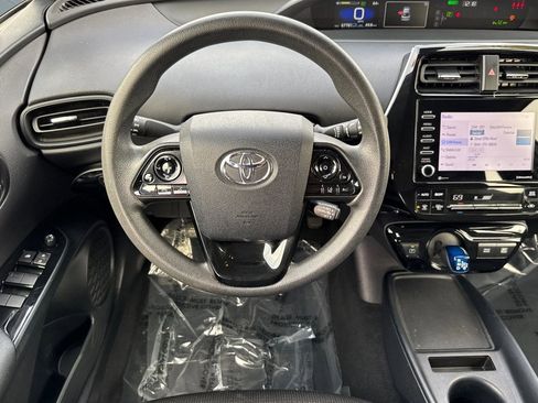 Used 2022 Toyota Prius LE image 26
