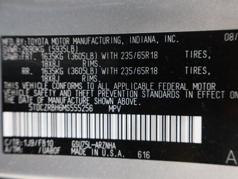 Used 2021 Toyota Highlander L image 21