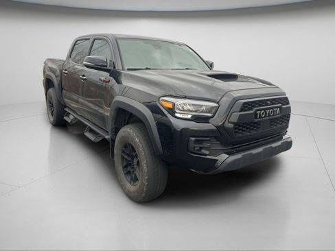 Used 2021 Toyota Tacoma TRD Pro image 2