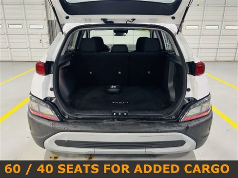 Used 2022 Hyundai Kona SE w/ Cargo Package image 9