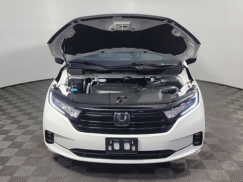 Certified 2023 Honda Odyssey Sport image 14