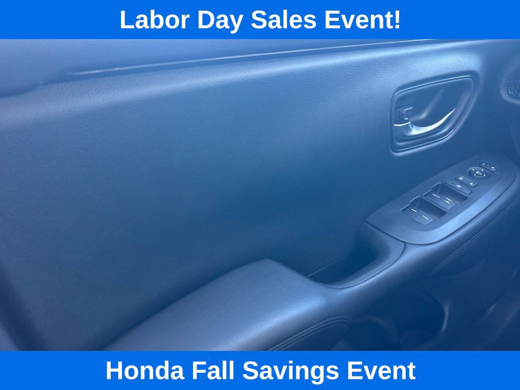 Used 2023 Honda HR-V LX image 16