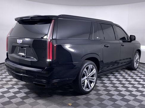 Certified 2025 Cadillac Escalade ESV Sport Platinum image 21