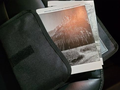 Used 2017 Ford Explorer XLT w/ Equipment Group 202A image 65