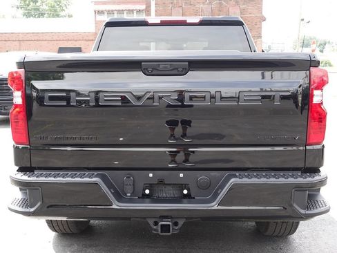 Used 2024 Chevrolet Silverado 1500 Custom w/ LPO, Dark Essentials Package AWD/4WD image 12