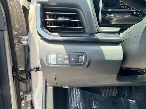 New 2026 GMC Terrain AT4 w/ Convenience Package III AWD/4WD image 30