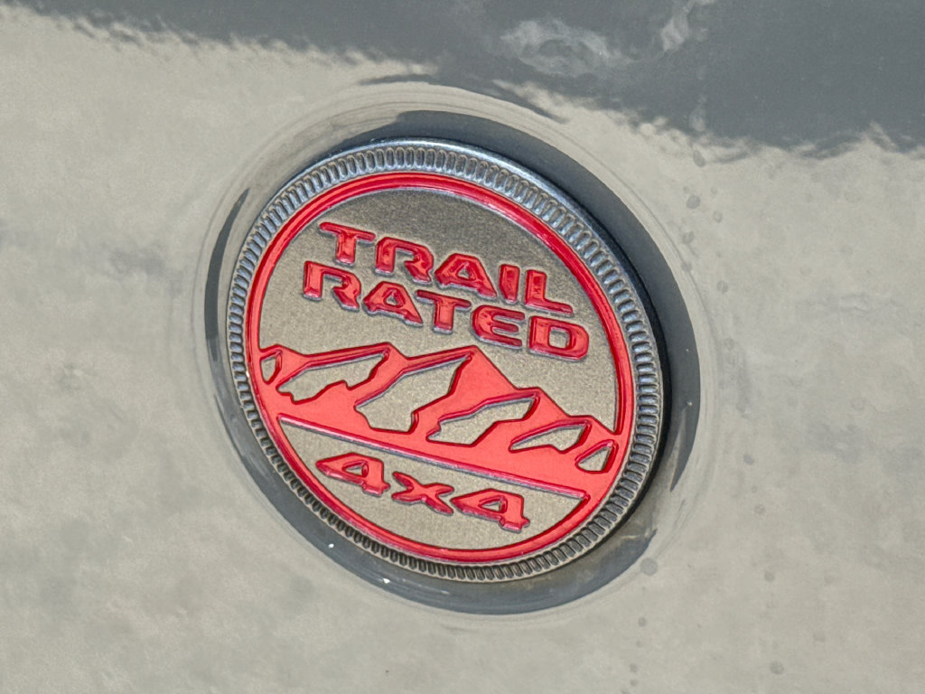 Used 2022 Jeep Wrangler Unlimited Rubicon w/ LED Lighting Group AWD/4WD image 9