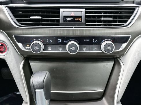 Used 2019 Honda Accord LX image 34