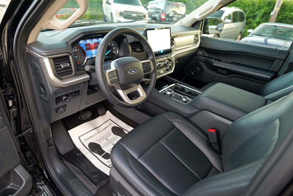 Used 2023 Ford Expedition XLT AWD/4WD image 17