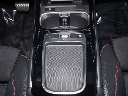 New 2026 Mercedes-Benz GLB 250 4MATIC image 19