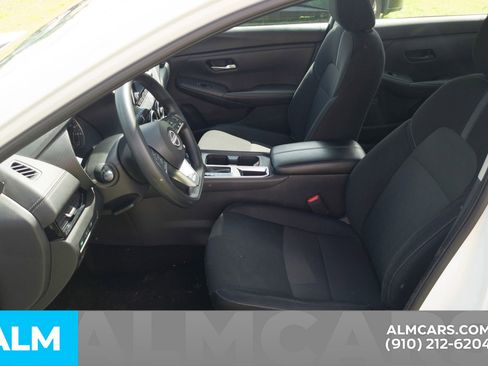 Used 2024 Nissan Sentra SV FWD image 7