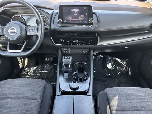Used 2021 Nissan Rogue SV AWD/4WD image 14