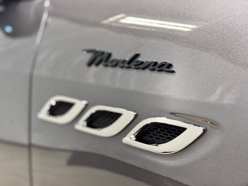 Used 2023 Maserati Quattroporte Modena Q4 image 8