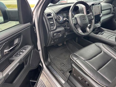 Used 2022 RAM 1500 Limited image 10