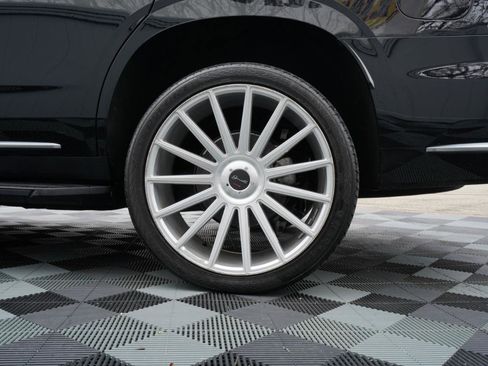 Used 2022 Cadillac Escalade Luxury AWD/4WD image 86