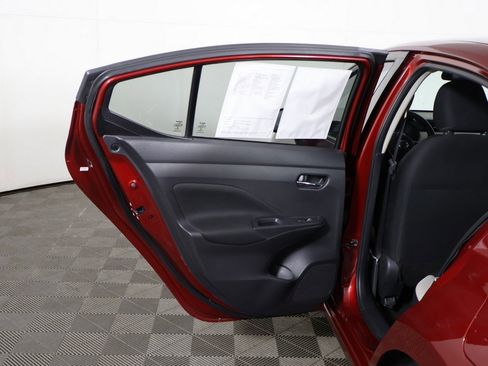 Used 2021 Nissan Versa SV image 17