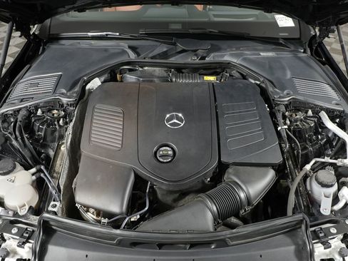 Certified 2022 Mercedes-Benz C 300 4MATIC Sedan image 35