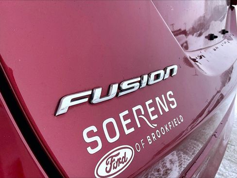 Used 2018 Ford Fusion SE image 18