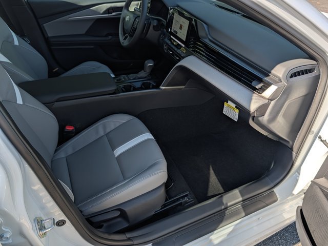 Used 2026 Toyota Camry SE FWD image 12