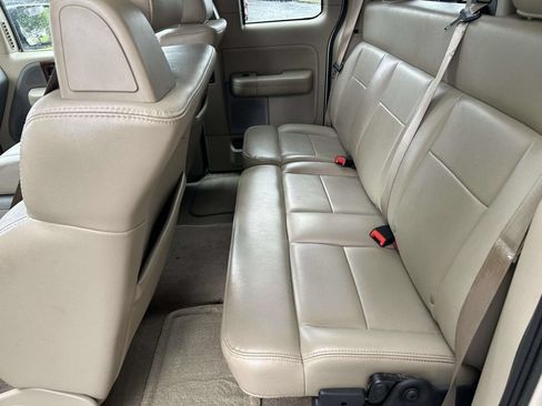 Used 2007 Ford F150 Lariat RWD image 9