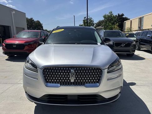 Used 2020 Lincoln Corsair AWD w/ Premium Package image 2
