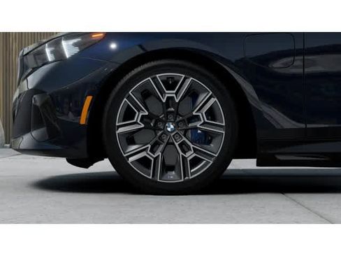 New 2027 BMW 550e xDrive image 7