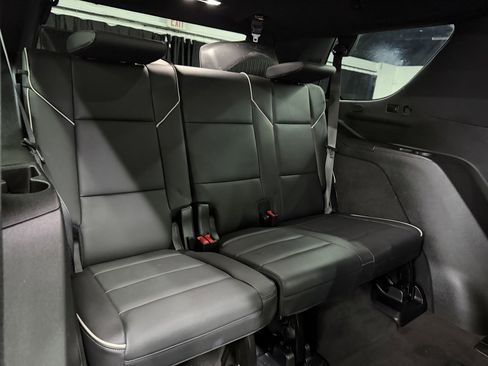 Used 2023 Cadillac Escalade Premium Luxury image 24