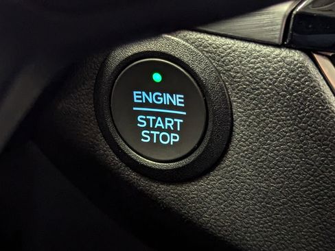 Used 2022 Ford Escape Titanium image 32