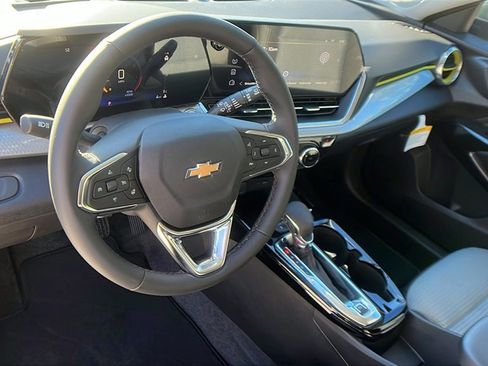 New 2026 Chevrolet Trax LT w/ Driver Confidence Package image 17