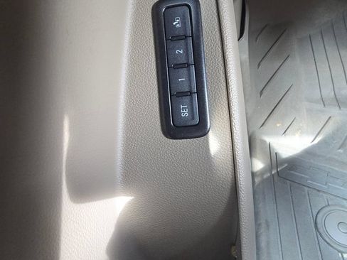 Used 2017 Chevrolet Tahoe LT w/ Luxury Package AWD/4WD image 22