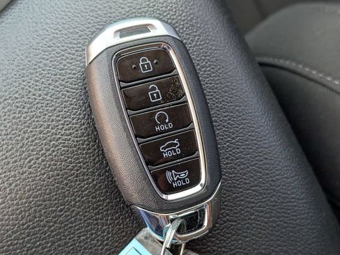 Used 2022 Hyundai Elantra SEL w/ Cargo Package FWD image 29