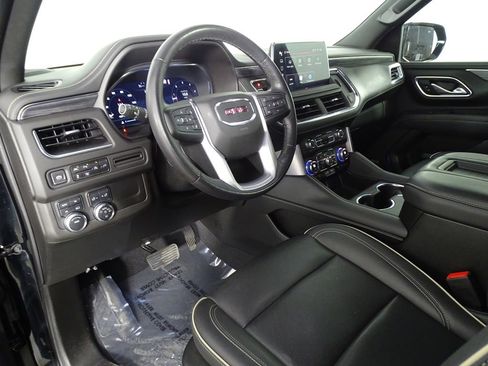 Used 2022 GMC Yukon SLT w/ SLT Luxury Package image 24