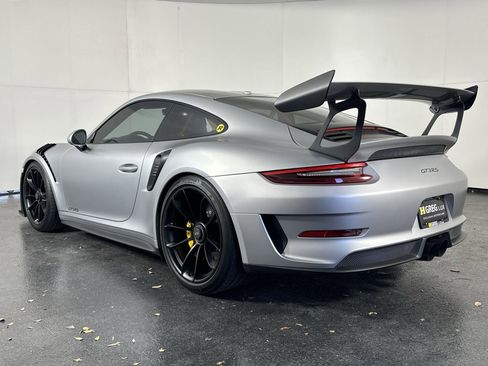Used 2019 Porsche 911 GT3 RS image 6