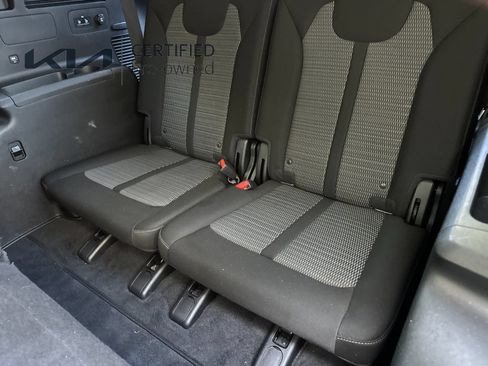 Certified 2023 Kia Sorento LX FWD image 16