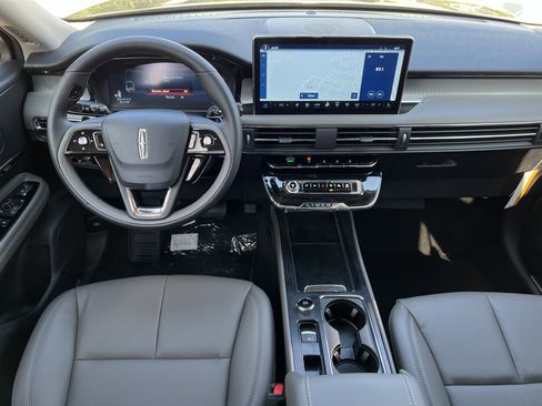 New 2025 Lincoln Corsair FWD w/ Equipment Group 101A image 14