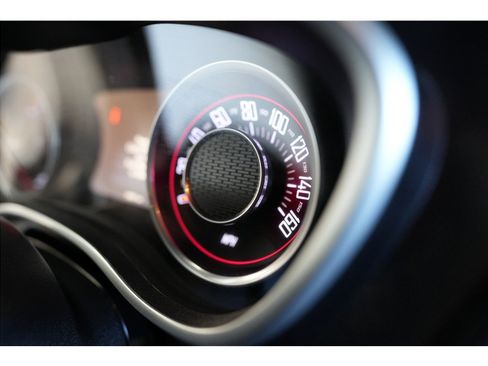 Used 2015 Dodge Challenger R/T Plus RWD image 22